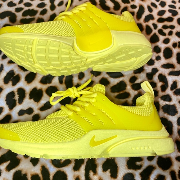 all yellow nike presto womens
